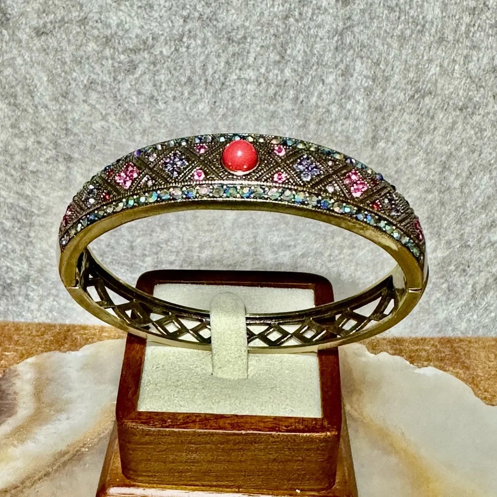 Heidi Daus Art Deco Style Crystals & Orange Stone Hinged Bracelet 7.5” #19L - Picture 3 of 9